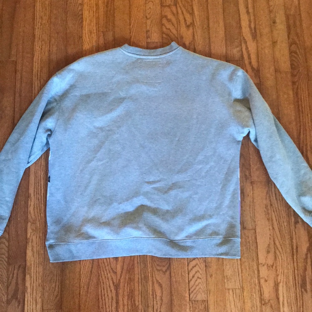 Sweater - Picture 3 of 3